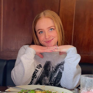 Meet your Posher, Macy